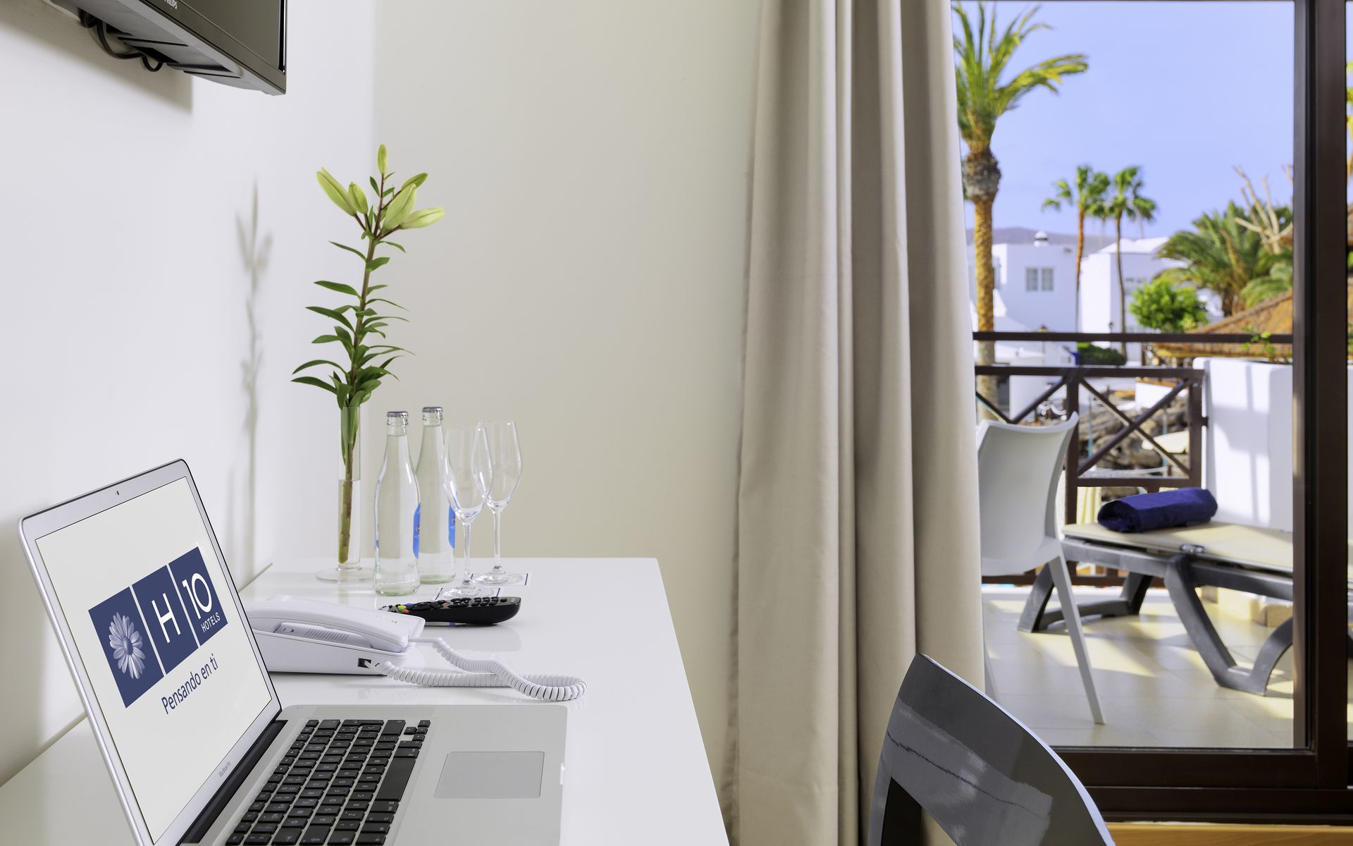 Boutique Hotel H10 White Suites - Adults Only Playa Blanca  Rum bild